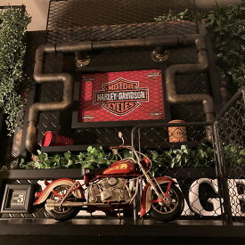 ｢HARLEY-DAVIDSON｣配管アートパネル＆大型アメリカンブリキバイク 男前インテリア アメリカンビンテージ ブリキバイク ハーレーダビットソン アメリカンカジュアル ガレージインテリア アメリカンバイク ドラム缶 配管インテリア HARLEYDAVIDSON DandyLifeSpace