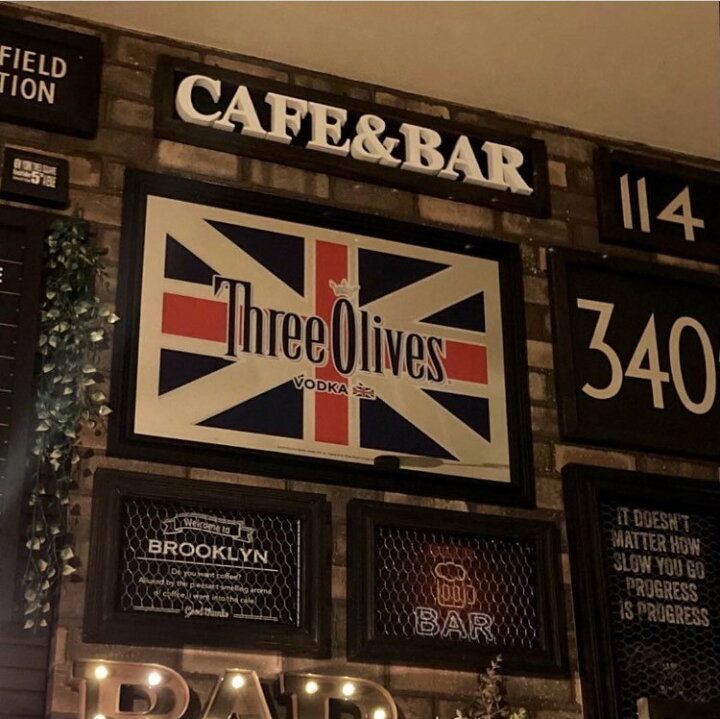 楽天市場】MADE・IN・USA!! 高級パブミラー!! ｢Three Olives Vodka 