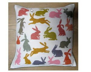 フレメ クロスステッチ 刺繍キット 【うさぎのクッション】 デンマーク 輸入ししゅうキット ランナー