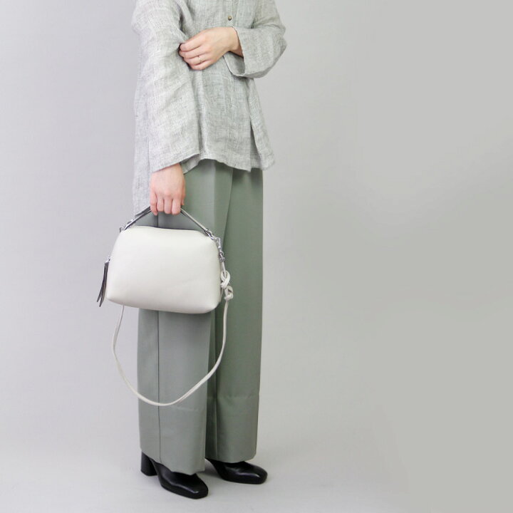 楽天市場】【クーポン】【正規品】ジャンニキャリーニ アリファ M ショルダーバッグ alifa gianni chiarini ジャンニキアリーニ ポシェット 2way 斜めがけ 本革 ブルー 青 グレー ベージュ ピンク オレンジ レディース 8148 grn : DANJO バッグ 財布 シューズの通販 楽天市場】【クーポン】【正規品】ジャンニキャリーニ アリファ M ショルダーバッグ alifa gianni chiarini ジャンニキアリーニ ポシェット 2way 斜めがけ 本革 ブルー 青 グレー ベージュ ピンク オレンジ レディース 8148 grn : DANJO バッグ 財布 シューズの通販