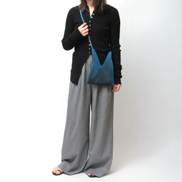 楽天市場】【クーポン】【30％OFF】【正規品】MULTITUDES マルチ 