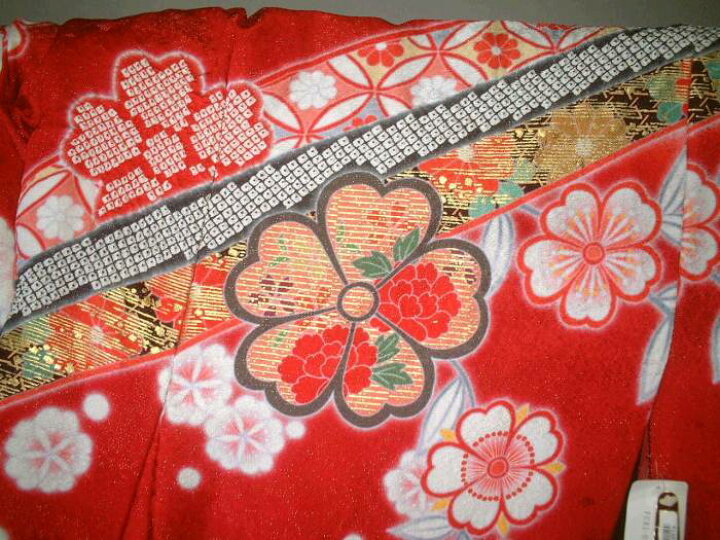 楽天市場】【送料無料】正絹本朧ぼかし染振袖生地 赤色地花模様 hr188  