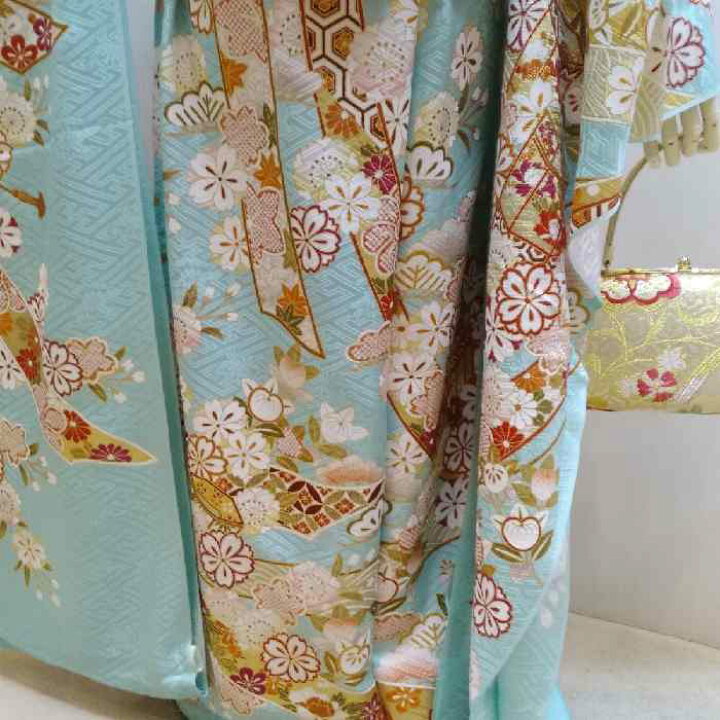 楽天市場】【送料無料】振袖 お仕立て付き 正絹 友禅柄 刺繍 水色地 