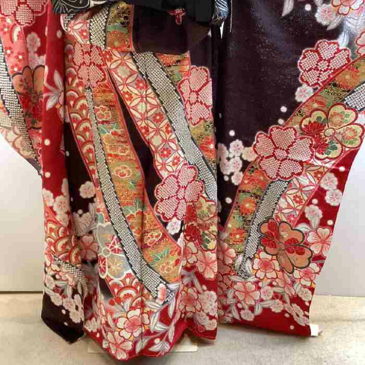 楽天市場】【送料無料】振袖 お仕立て付き 正絹 絞り 赤色地花模様 本  