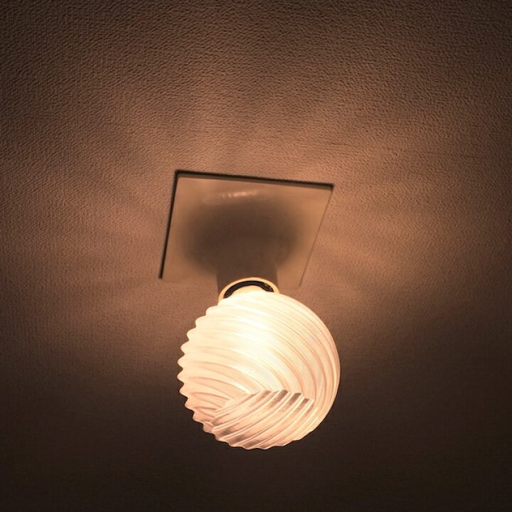 楽天市場 透明な Led電球カバー シェードのみ 波模様の傘 直径 12cm 裸電球にかぶせる おしゃれ照明カバー きらめくランプシェード ペンダントライトにも 天井直付けのシーリングライトにも E26 E17 デイシン プライム