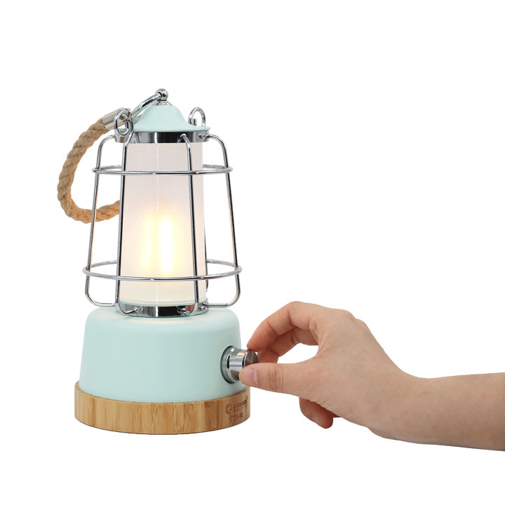 楽天市場】グッドグッズ(/L) LEDランタン ミントグリーン USB充電/単3