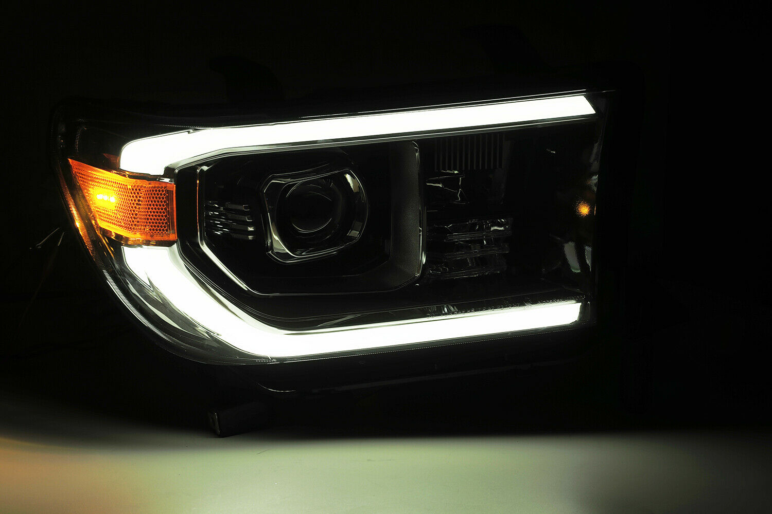 ファッションの 07-13y タンドラ 08-17y セコイア ヘッドライト 米国トヨタ USTOYOTA タンドラ TUNDRA セコイア  SEQUOIA ヘッドライト HeadLight LED 現行フェイス風 インナークローム プロジェクター 車用品