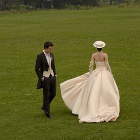 フランスサテンシンプルレトロウェディングドレス二次会結婚式花嫁前撮り旅行撮影編み上げドレスガーデンウエディング