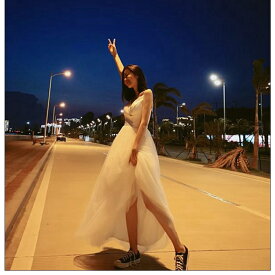 シンプル美しいAライン上品エレガントウェディングドレスイブニングドレス二次会結婚式柔らかいチュールドレス