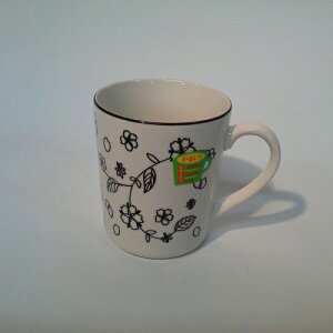 yʖڐt}O {  320ml ACg[