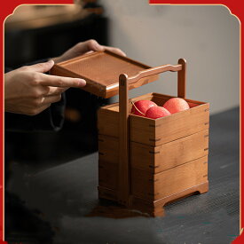 自然素材にこだわったかご 竹 かご ハンドル付き 三段 重箱 四角 漆塗り 手作り 行楽弁当箱 竹籠 木 ウールナット バスケット手提げ アウトドア 竹かご ピクニックランチボックス お正月 迎春 花見 竹細工 和風収納 小物収納 茶道具 茶芸 インテリア