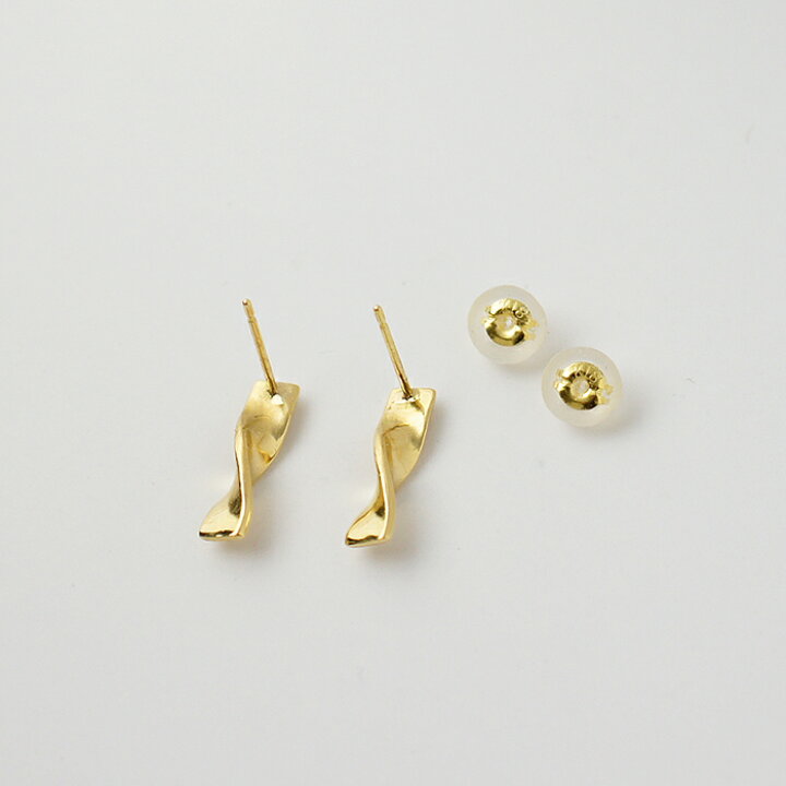 楽天市場】k18 ゴールド ピアス ツイストバーピアス スタッドピアス 