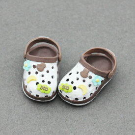 送料無料 推しぬいぐるみ用 推し活 靴 サンダル シビッツ付き クロッグ風 夏 ビーチサンダル 15cmぬい K-POP推しぬい向け 着せ替え小物 靴ひも付き K-POP　ぬいぐるみ くつ シューズ アイドル アニメ ディズニー ラブブ Labubu サンリオ ぬい撮り ぬい服 ハンドメイド