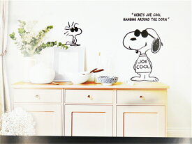 【送料無料】スヌーピーとウッドストック JOE COOL ピーナッツ PEANUTS SNOOPY&FRIENDS 貼って剥がせる ウォールステッカー PVC 壁紙 大判サイズ H580*W300mm PWD21