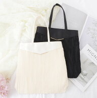 サテン プリーツ 薄型 トート バッグ 女性 レディース ハンド サブバッグ 結婚式 パーティー 成人式 ハレ…