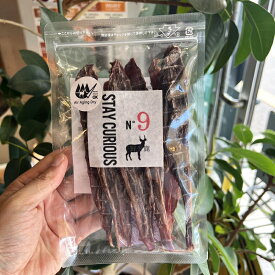 『ボリューム満点で噛み応え抜群！』野生鹿 (兵庫、三重県産鹿限定)STAY CURIOUS SHIN スネ肉 70g【完全無添加商品】【エアエイジングドライ新風乾製法】【おかげ様で信頼の25周年路面店】