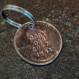 Vintage i.d.tag ヴィンテージ US1￠コインタグ 犬猫用超軽量コイン 迷子札 【店長手打ち刻印文字】【安心の年中無休！】【おかげ様で信頼の25周年路面店】