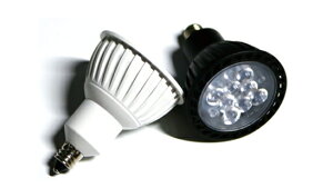 �y���[�J�[�݌Ɍ���i�z�e�X���C�e�B���O�@ LED�����v�@Lunetta-���l�b�^LDR5.5W20/27E-11Mh/DMLDR5.5B20/27E-11Mh/DM�@��50 25° E11 ���pMR16�^ 2700K 5.5W 480lm ���� LED�����v����p������ɂ�钲���Ή��@�y2026-0