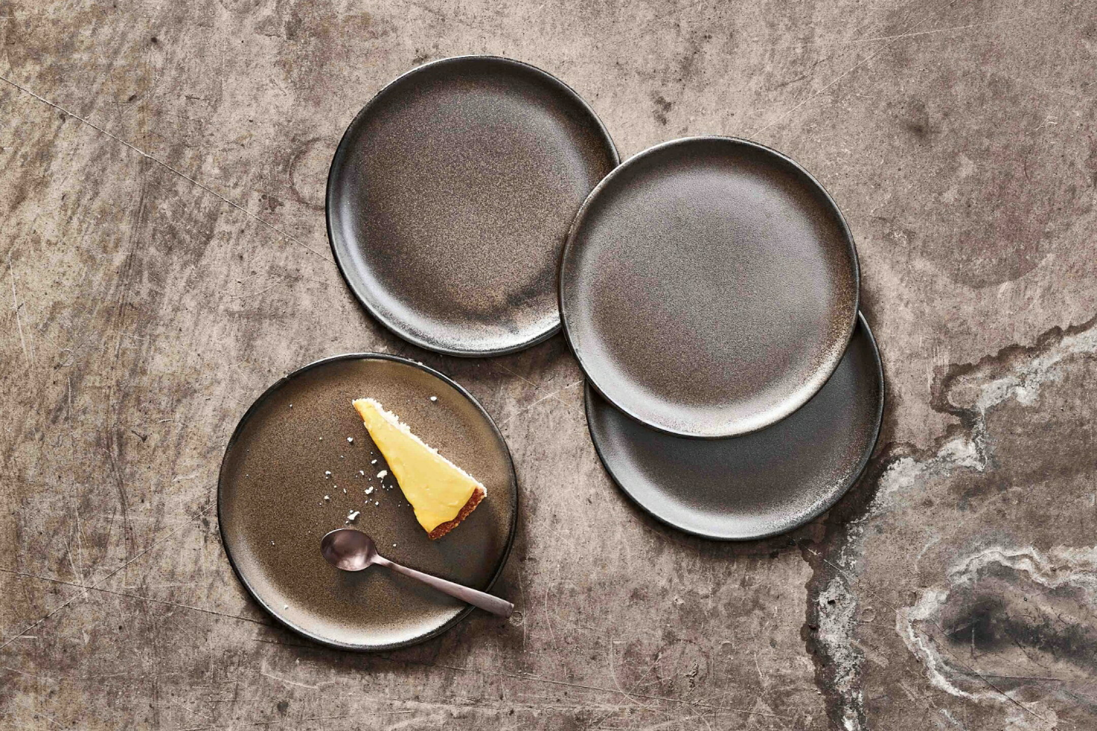 RAW stoneware レクタングルプレート 24cm、32cm