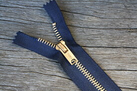 【1本売り】Vintage Scovill ジッパー　Navy 9in　#5 ブラス Zipper