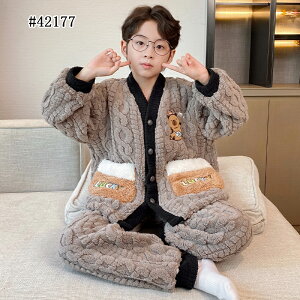 クレヨンしんちゃん パジャマ もこもこ キッズ ルームウェア 冬用 子供 ふわふわ 冬 暖かい 肉厚 厚手 スタンドカラー ジップ 前開き パジャマ ボア 部屋着 ホームウェア セットアップ 長袖