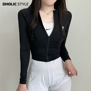 ミニロゴジップラッシュガード・p553697 レディース 【bw】 韓国ファッション 水着 ビーチウェア スイムウェア ラッシュガード 長袖 スリムフィット クロップド丈 ショート丈 お出かけ 海 ビ