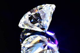 タイプ2Aダイヤモンド0.26カラットDカラー最高品質フローレストリプルエクセレント3姉妹の姉。存在感のある輝きさんタイプ2A鑑定書GIA鑑定書つき