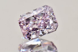 パープルダイヤファンシーライトピンクパープルダイヤほぼ0.2カラットラディアントカット透明感とパープル色中央宝石研究所ソーティングつき
