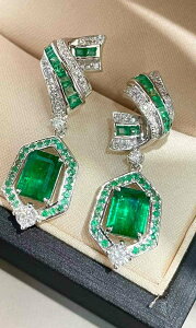 2.5ctpWV[Yv~AGh2.5ctGhsAX