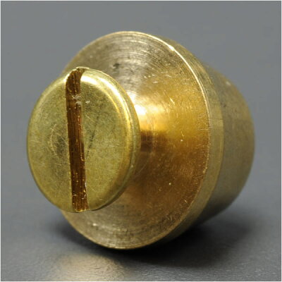 底鋲真鍮パーツネジ式12mm