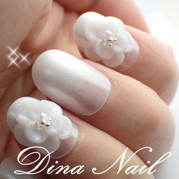 楽天市場 ブライダル 結婚式 ドレス 前撮り 成人式 白 付け爪 つけ爪 ネイルチップ ネイル チップ ハンドメイド アートチップ ロング ベリーショート 微粒ホワイトグラデーション重ね花3ｄアート オーダーネイルチップのdinaネイル