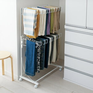 \最大8000円オフクーポン 10月27日9時59分迄/ パンツ&ジーンズハンガー 上下2段20本掛け 幅74cm 押入れ クローゼット収納 衣類収納 589620