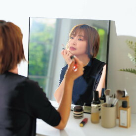 耐震グッズ 防災用品 防犯用品 スタイリスト小山田早織×ディノス「割れない軽量フィルムミラー」コラボモデル　スクエア 50×50cm 522101