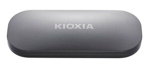 KIOXIA EXCERIA PLUS �|�[�^�u��SSD 1TB - USB 3.2 Gen2�C���^�[�t�F�C�X�t���O�t���h���C�u Windows OS�AmacOS�AiPadOS�AAndroid OS�APS4�APS4 Pro�APS5�AXbox Series X/S (LXD10S001TG8) �Ή� 1 TB �O���B