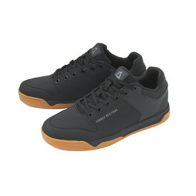 CROSS SECTION ベイシス フラットペダルシューズ 足幅:2E 25.0cm メッシュインソール 2種類のシューレースが付属 品番:A8774/メーカー品番:XS04-1140