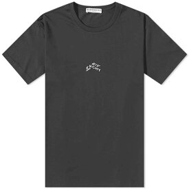 GIVENCHY ジバンシー ジバンシィ　ロゴ　刺繍　ロゴ　ティー　Tシャツ　20代 30代 40代 ファッション コーディネート オシャレ トレンド インポート トレンド レディース