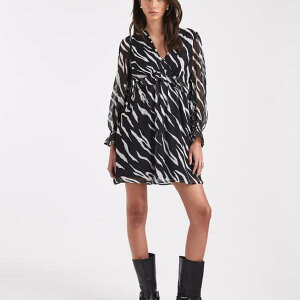 Wednesday's Girl Wednesdays Girl }`vg VlbN t hXiubN zCgj s[X fB[X  C|[guh TCY傫TCY܂