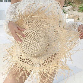 つばの広いビーチハット　編み　ストローハット 帽子 麦わら帽子　女性用　夏の屋外　旅行用　特大の折りたたみ式　ビーチハット　海辺のUV保護