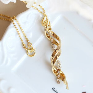 XN[fUCOlbNXi70cmjy{z