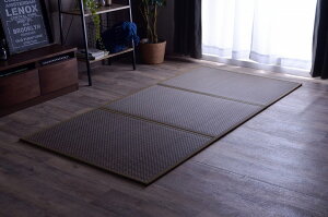 【メーカー直送】イケヒコ マットレス 畳 シングル 滑り止めシート付き 三つ折り 抗菌 防臭 吸湿 放湿 防音 軽量 日本製 九州産い草使用 ブラウン 約100×210cm|1110781061738