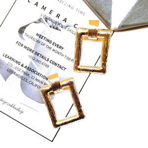 【道後雑貨店P67】1ペア ※大人シンプルスタイル☆メタルピアス インポート ピアス/ピアス土台 ハンドメイド アクセサリーパーツ アクリルストーン アクリルビーズ チャーム レア インポ