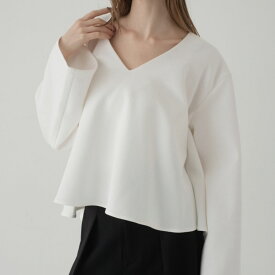 カリーナPO/white レディース トップス フレア Vネック 体型カバー おしゃれ 上品 きれいめ デコルテ 美見え 長袖 秋冬 カジュアル フレアトップス 大人 可愛い
