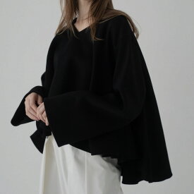 カリーナPO/black レディース トップス フレア Vネック 体型カバー おしゃれ 上品 きれいめ デコルテ 美見え 長袖 秋冬 カジュアル フレアトップス 大人 可愛い