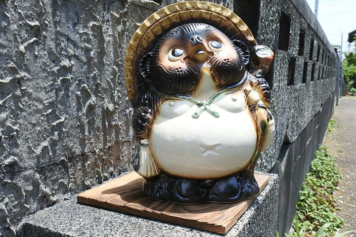 楽天市場】信楽焼 たぬき(小) 縁起物 置物 開運 金運 開店祝 結婚祝 
