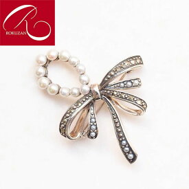 【スーパーセールクーポン有】【碌山】 シルバー パール リボン ふわり ブローチ アンティークデザイン 結婚式 参観日 母 ママスーツ ギフト プレゼント 花以外 おしゃれ 義母 お母さん 送料無料 Overseas Delivery トラベルジュエリー