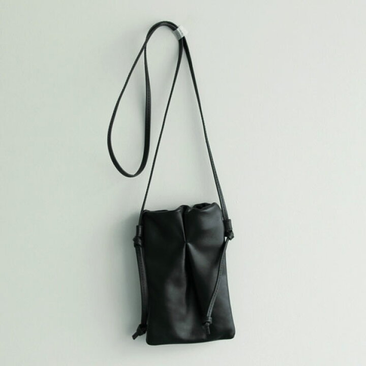 anuke Onehandle Leather Bag