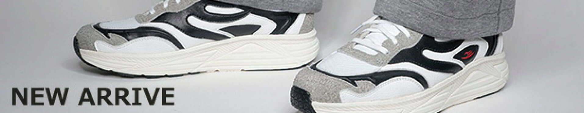 クッション性とデザイン性を融合した新感覚ウォーキングシューズ