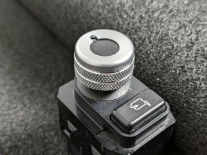 スズキ スプラッシュ XB32S スイフト ZCDDS ZDDDS ZCEDS ZDEDS フロンクス WDB3S WEB3S スイフトスポーツ ZC32S ZC33S シルバー ドアミラー スイッチ ダイヤル リング 調整 カバー b9588