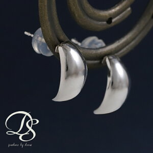 プラチナ ピアス レディース シンプル 半月 月甲丸 ムーン モチーフ シンプルピアス pt900 プラチナ900 スタッド スタッドピアス 両耳 セット 女性 かわいい 可愛い 大人かわいい 小さめ 小さい