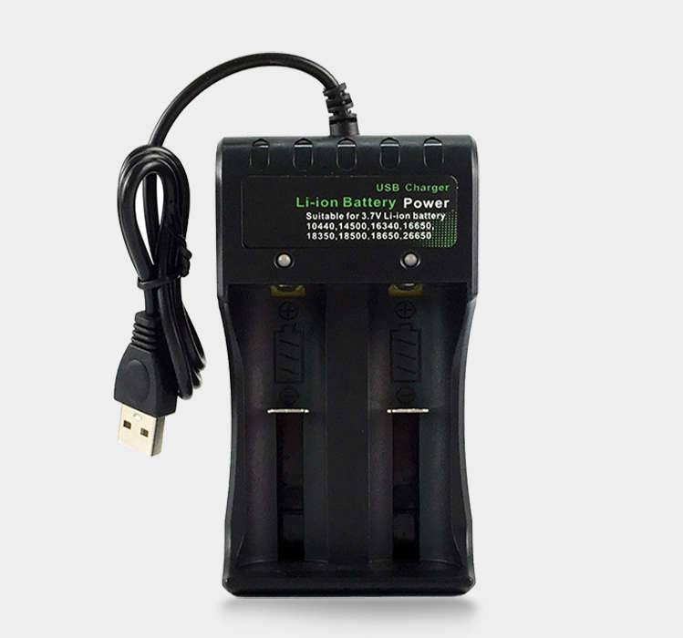 USBタイプ ２本用充電式マルチバッテリーチャージャー 10440 14500